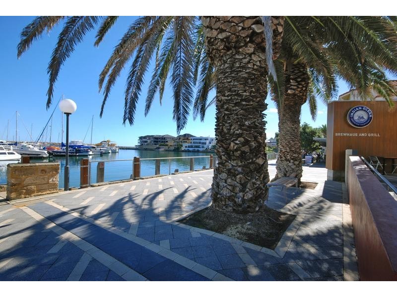 27 Mariners View, Mindarie WA 6030