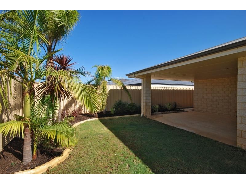 164 St Stephens Crescent, Tapping WA 6065