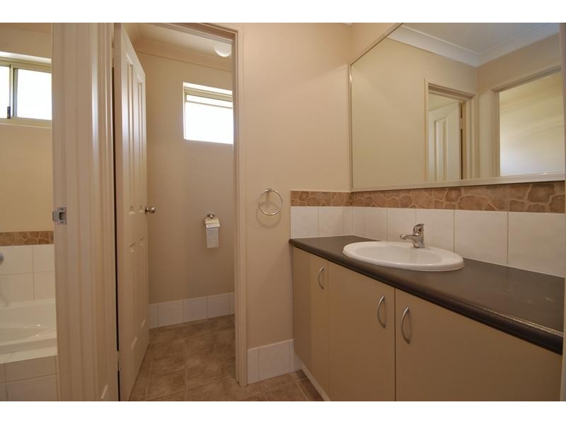 164 St Stephens Crescent, Tapping WA 6065