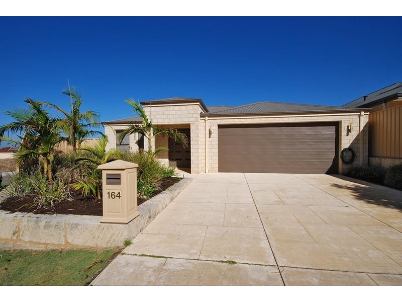 164 St Stephens Crescent, Tapping WA 6065