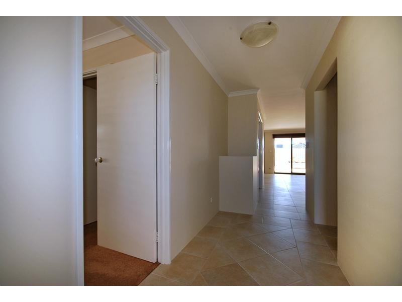 2 Galileo Avenue, Tapping WA 6065