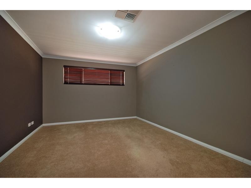 2 Galileo Avenue, Tapping WA 6065