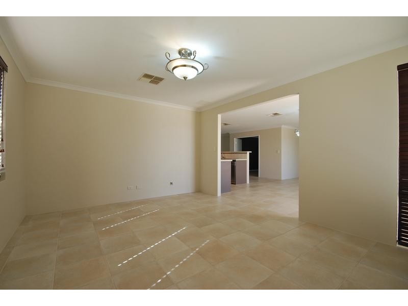 2 Galileo Avenue, Tapping WA 6065