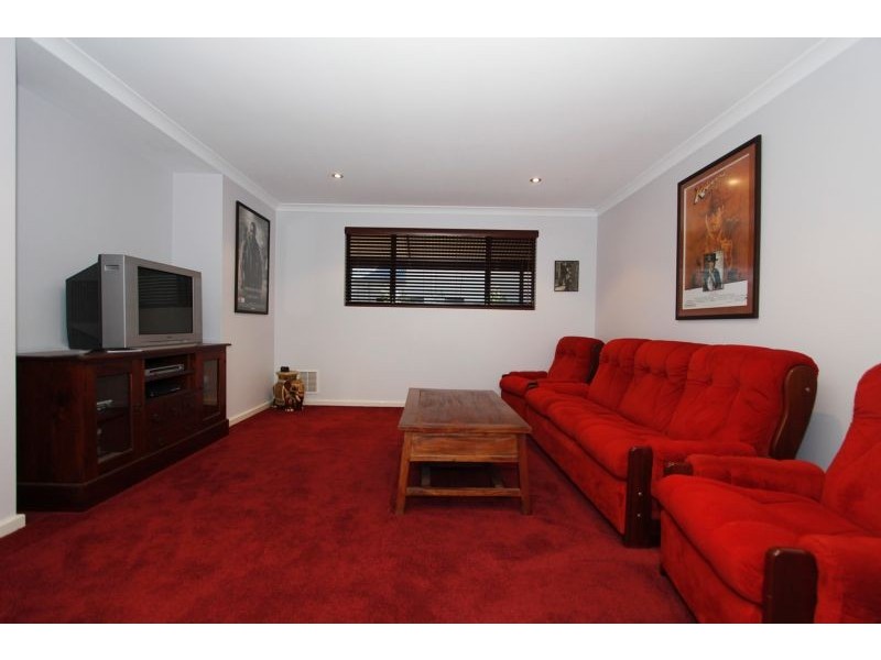 6 Vulcan Place, Quinns Rocks WA 6030