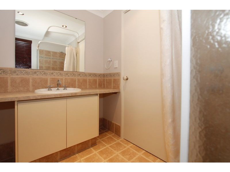 6 Vulcan Place, Quinns Rocks WA 6030