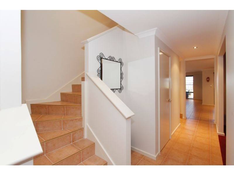 6 Vulcan Place, Quinns Rocks WA 6030