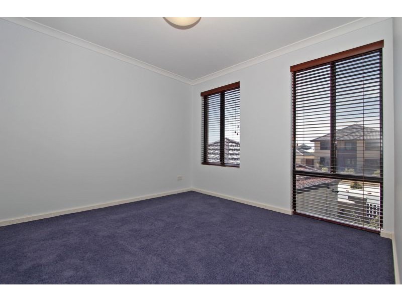 6 Vulcan Place, Quinns Rocks WA 6030