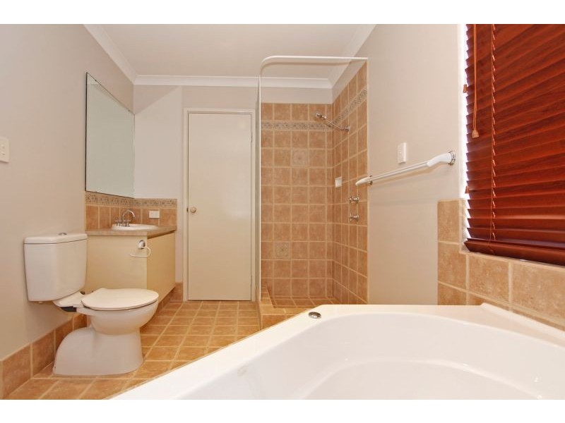 6 Vulcan Place, Quinns Rocks WA 6030