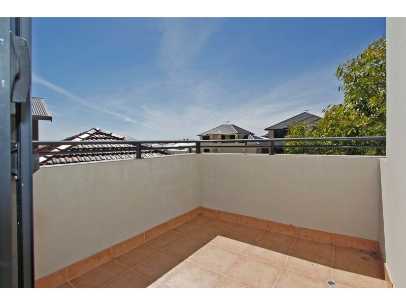 6 Vulcan Place, Quinns Rocks WA 6030