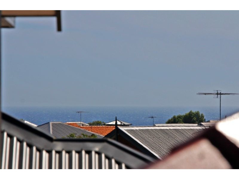 6 Vulcan Place, Quinns Rocks WA 6030