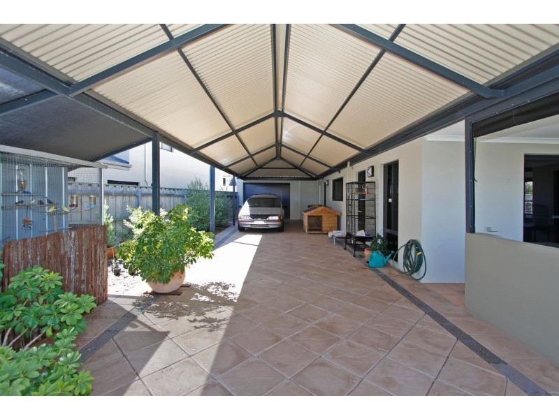 6 Vulcan Place, Quinns Rocks WA 6030