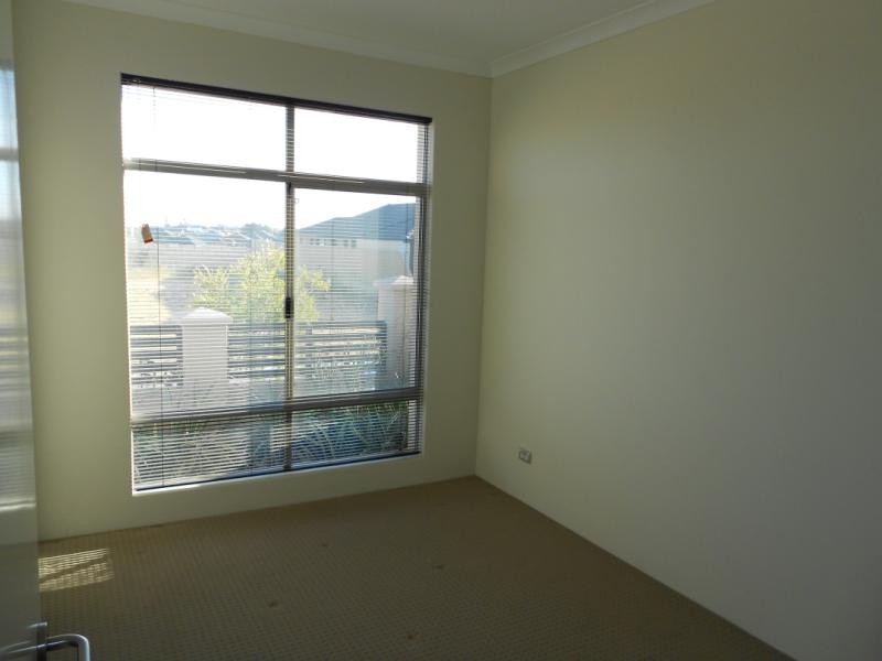 6 Blackrock Avenue, Butler WA 6036