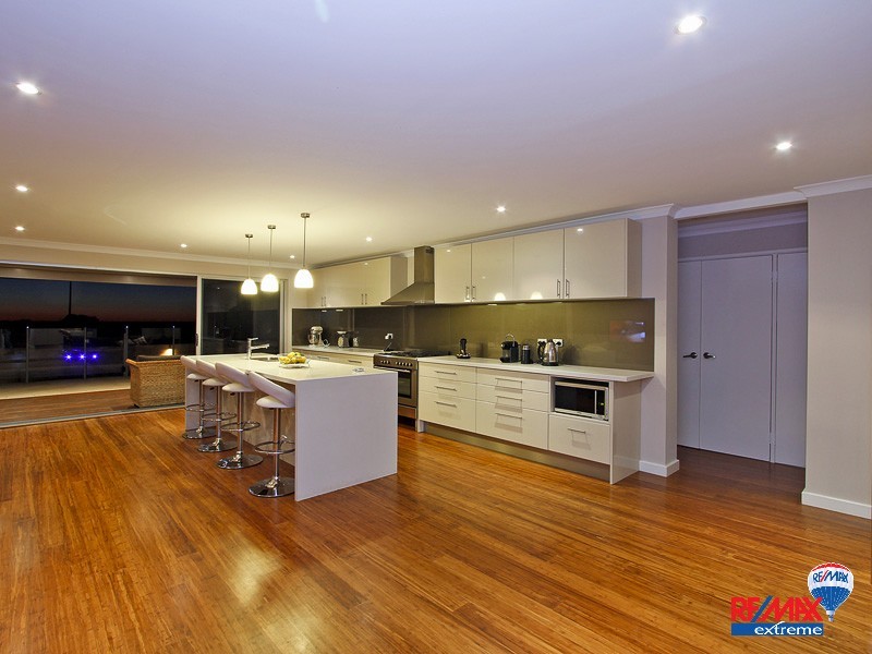 10 Mabena Place, Ocean Reef WA 6027