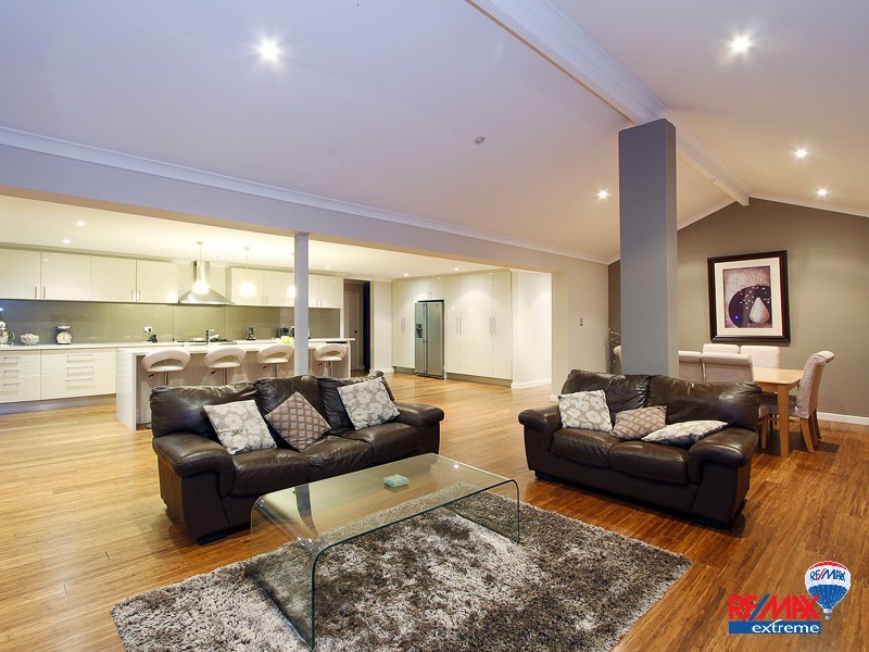 10 Mabena Place, Ocean Reef WA 6027