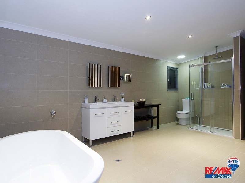 10 Mabena Place, Ocean Reef WA 6027