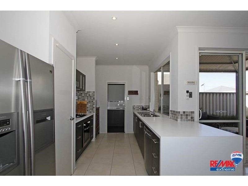 1 Pymore Crescent, Butler WA 6036