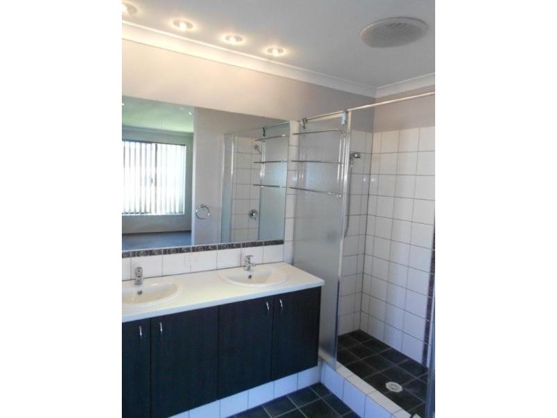9 Broadford Ave, Butler WA 6036
