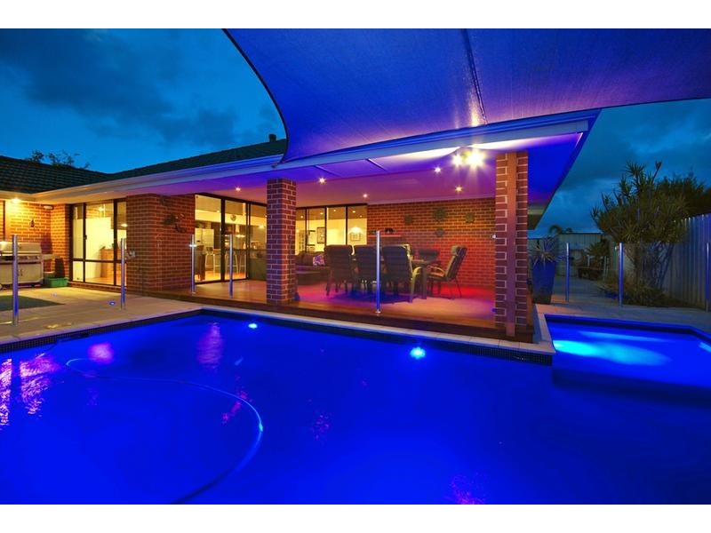4 Jindare Loop, Carramar WA 6031