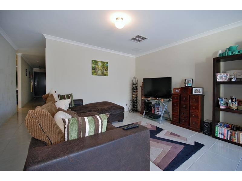 9 Pymore Crescent, Butler WA 6036