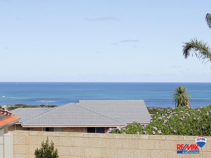 37 Southern Cross Circle, Ocean Reef WA 6027