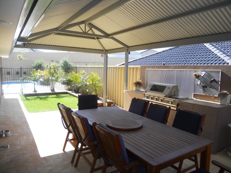 41 Crown Point Cres, Butler WA 6036