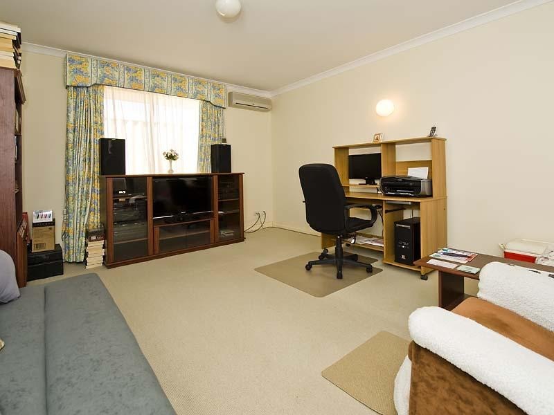 9 Alpha Drive, Currambine WA 6028