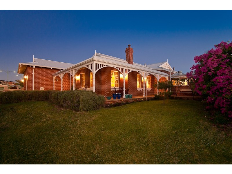 65 Silver Sands Drive, Iluka WA 6028