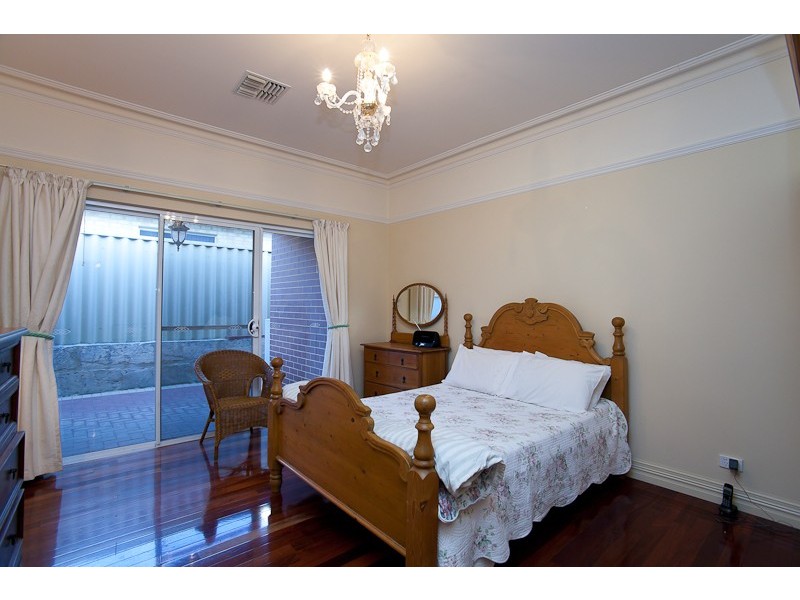 65 Silver Sands Drive, Iluka WA 6028