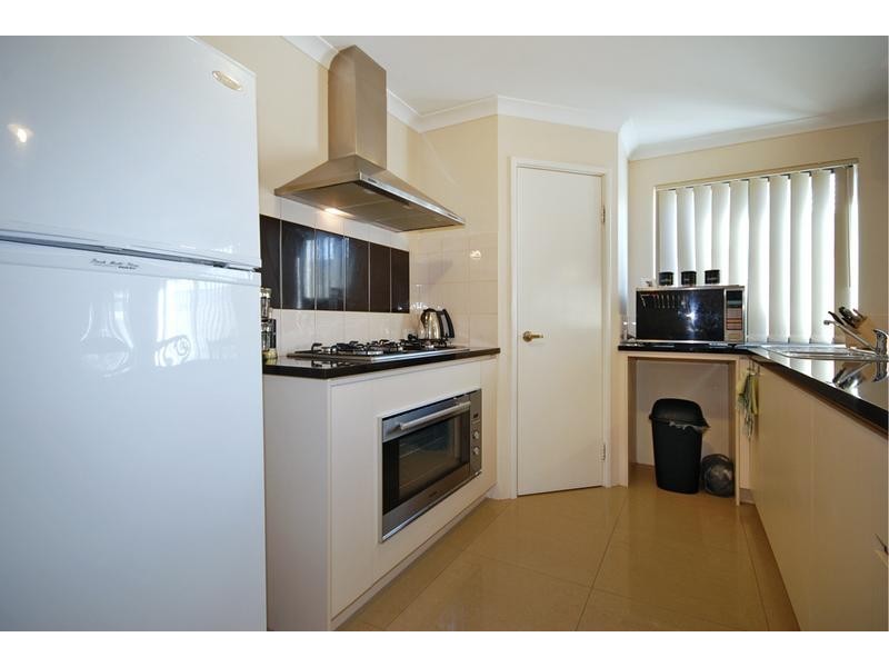 17 Baldwin Link, Butler WA 6036