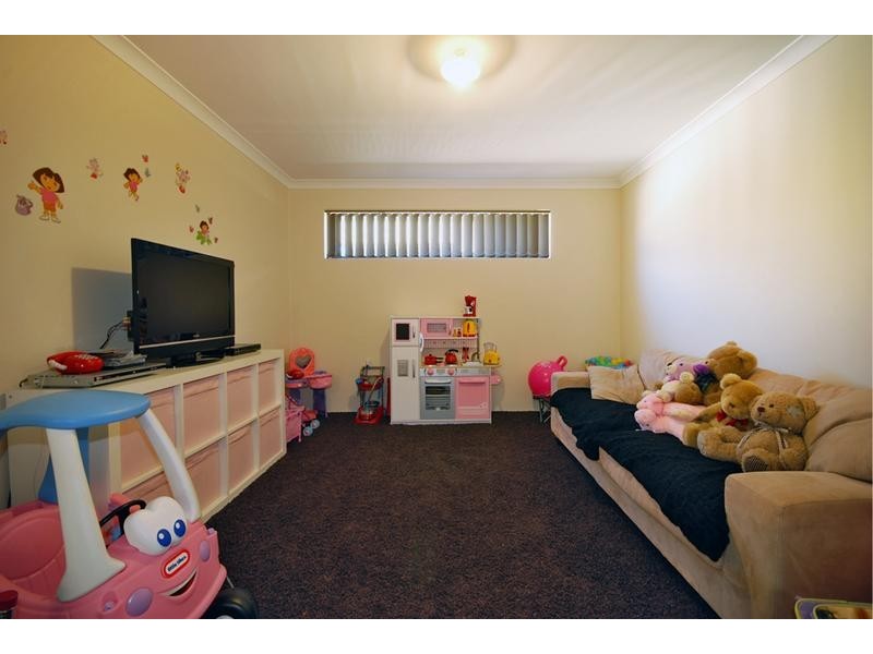 17 Baldwin Link, Butler WA 6036