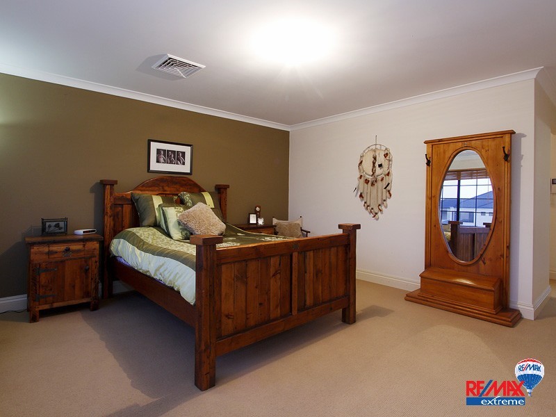 217 Flinders Ave, Hillarys WA 6025