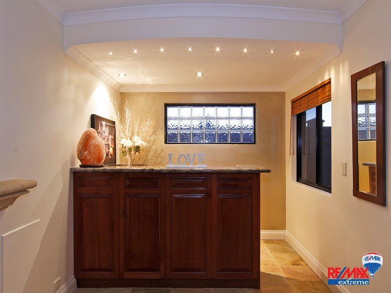 217 Flinders Ave, Hillarys WA 6025