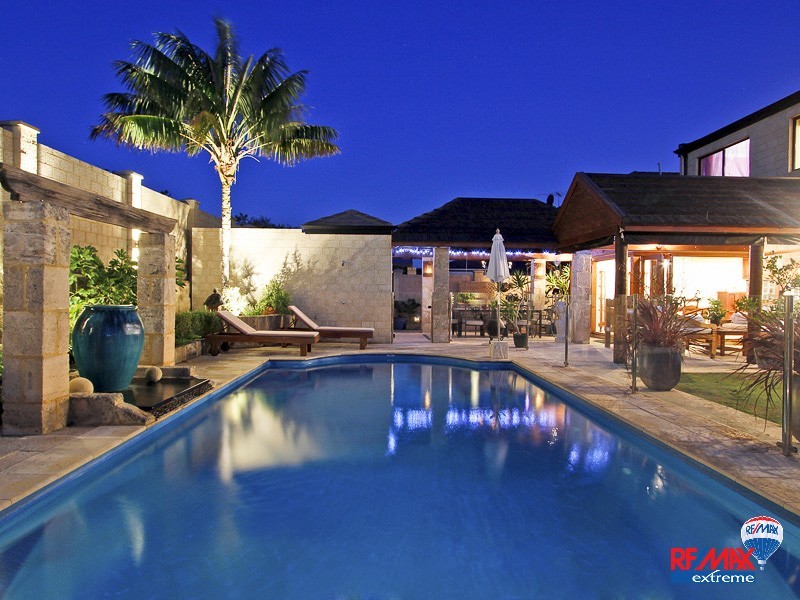 217 Flinders Ave, Hillarys WA 6025