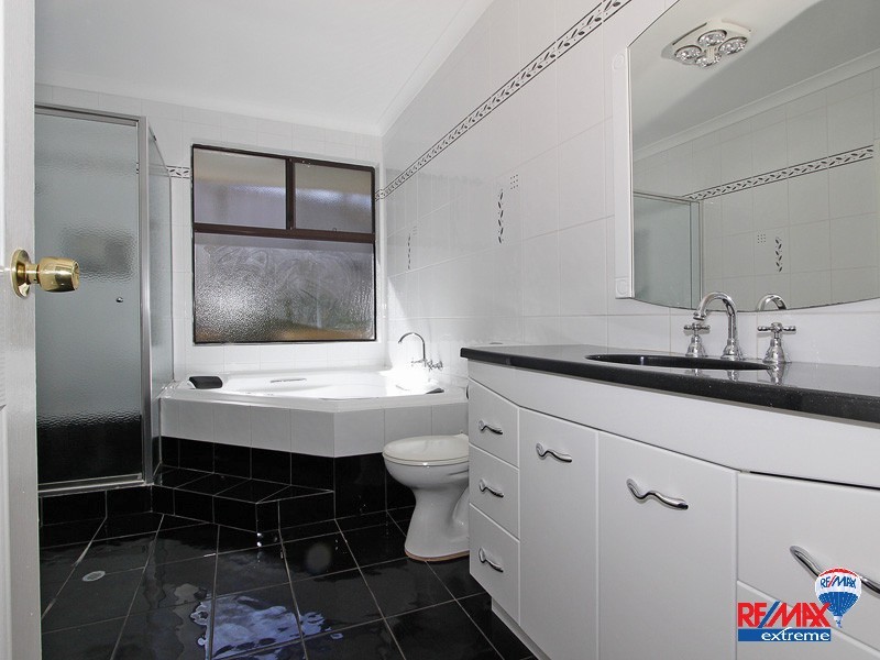 27 Essex Court, Quinns Rocks WA 6030