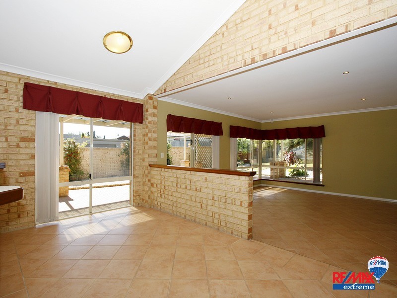 182 Cook Avenue, Hillarys WA 6025