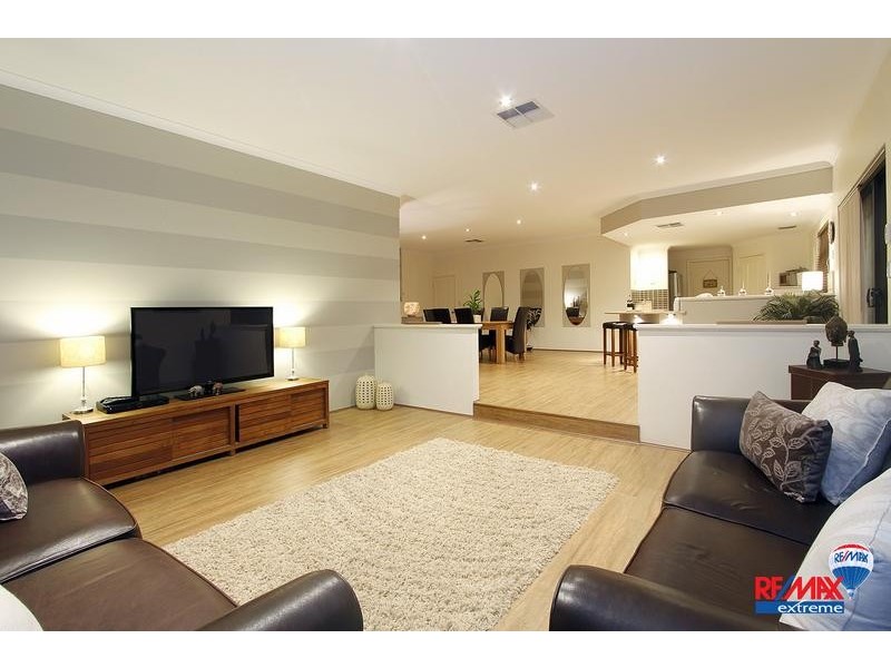 42 Ammanford Crescent, Butler WA 6036