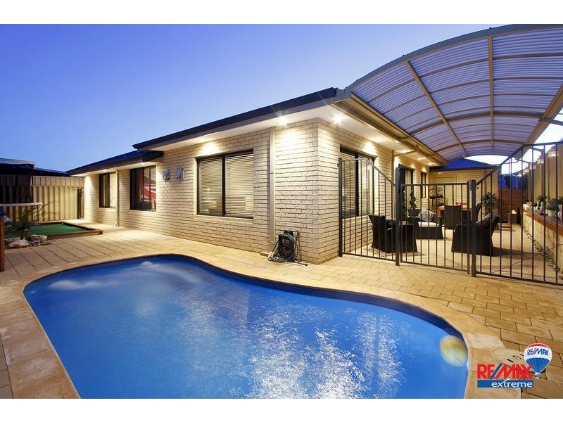 42 Ammanford Crescent, Butler WA 6036