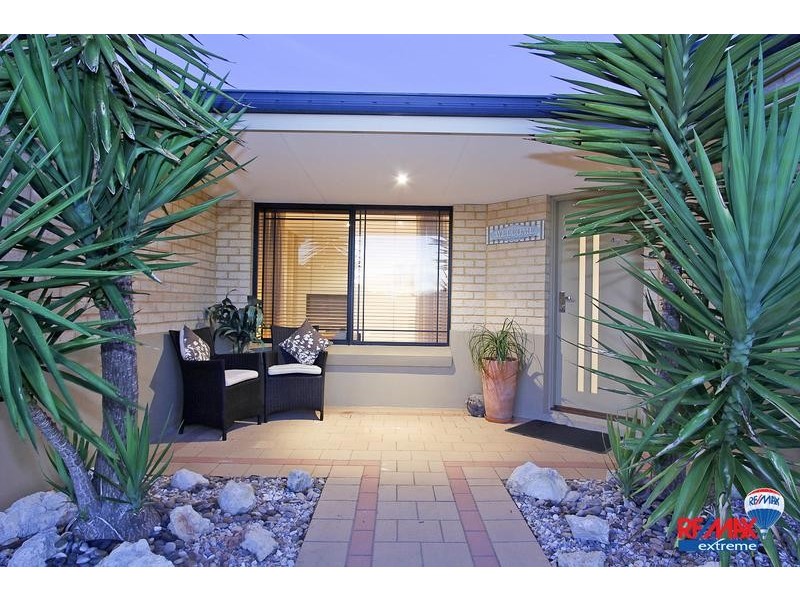 42 Ammanford Crescent, Butler WA 6036