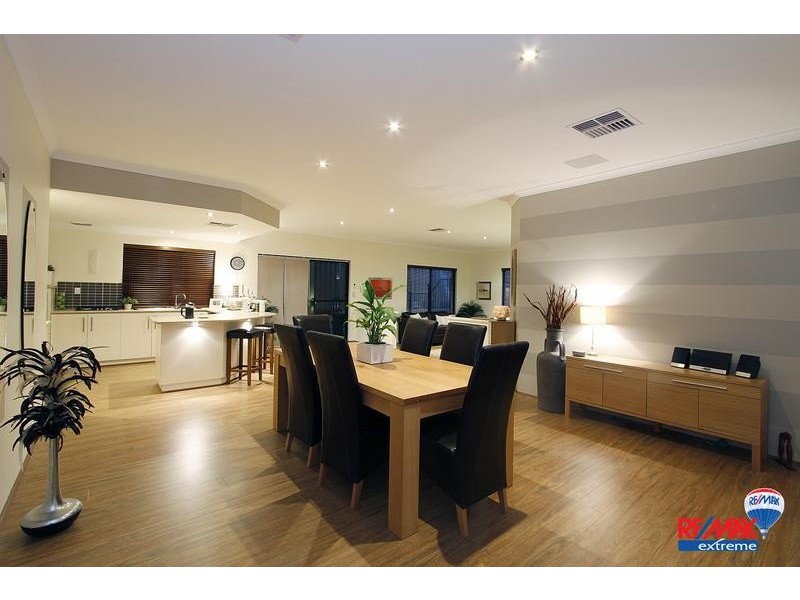 42 Ammanford Crescent, Butler WA 6036