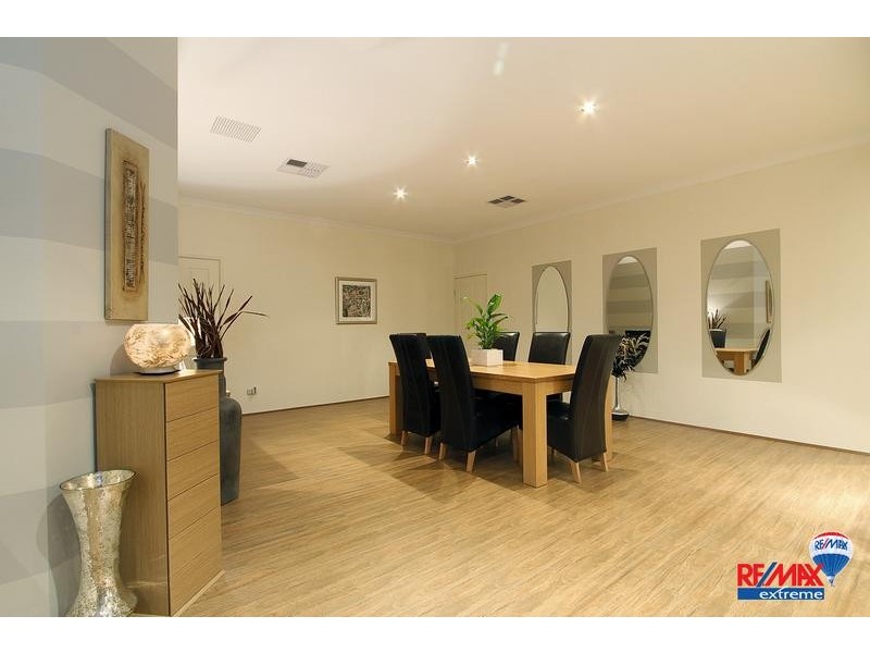 42 Ammanford Crescent, Butler WA 6036