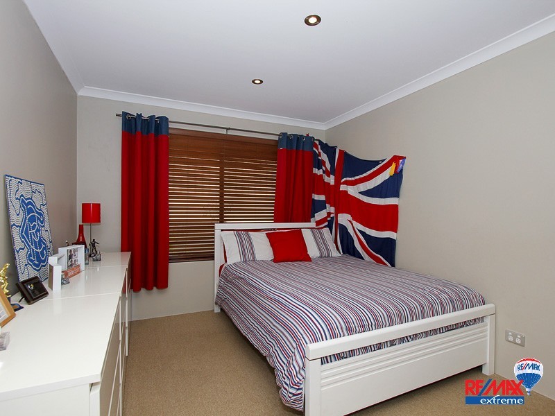 42 Ammanford Crescent, Butler WA 6036