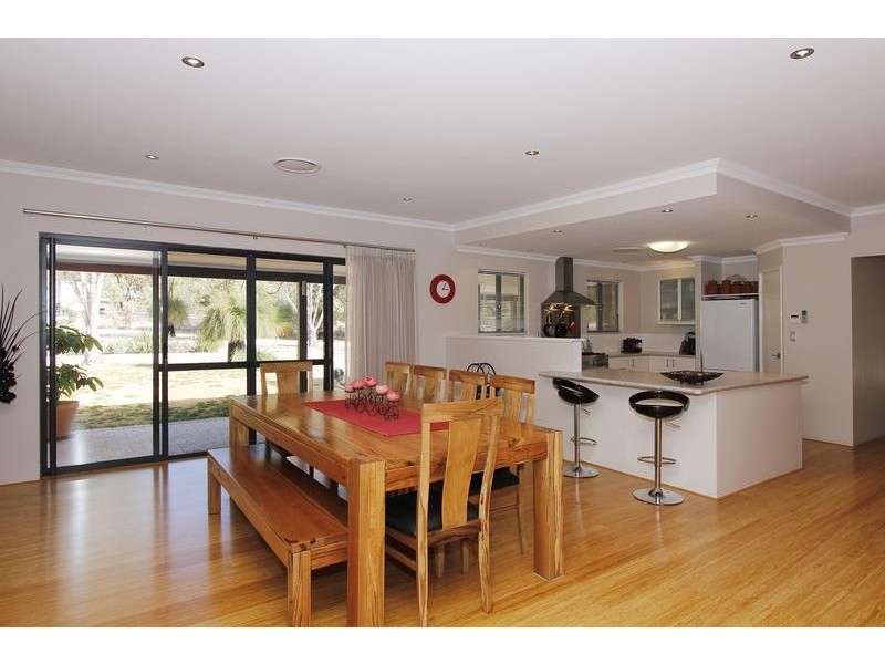 72 Bushwood Follow, Two Rocks WA 6037