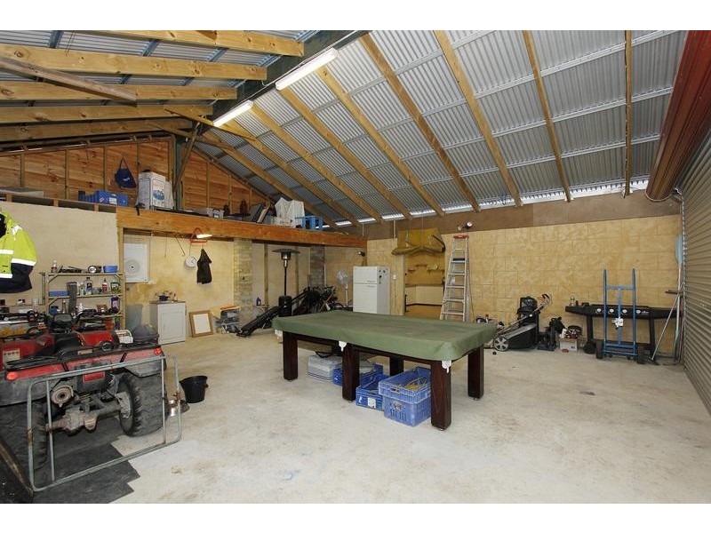 72 Bushwood Follow, Two Rocks WA 6037