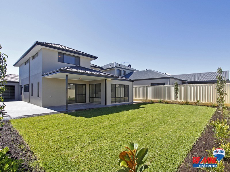32 Lillico Ave, Burns Beach WA 6028