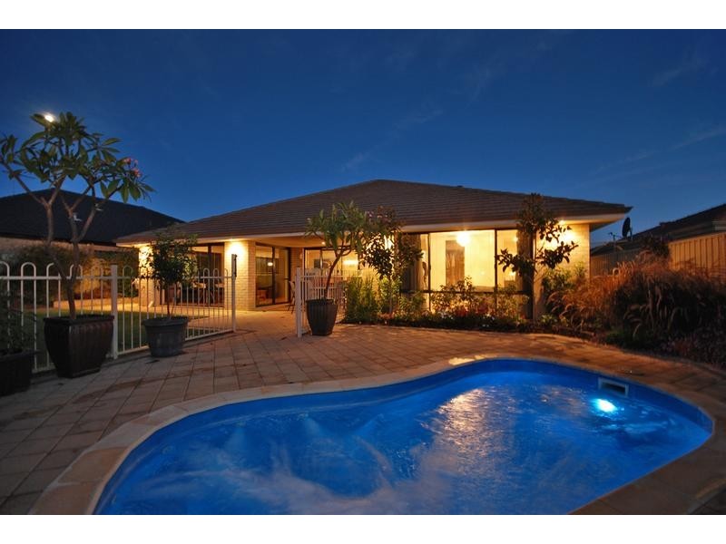 64 Colwyn Loop, Tapping WA 6065