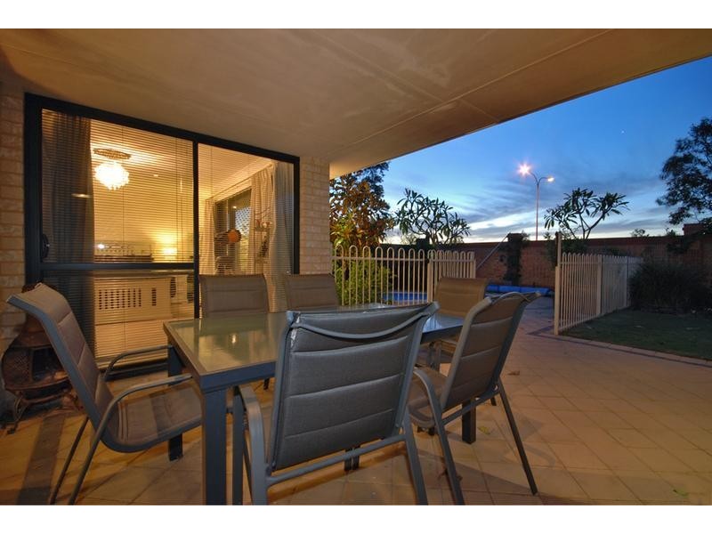 64 Colwyn Loop, Tapping WA 6065