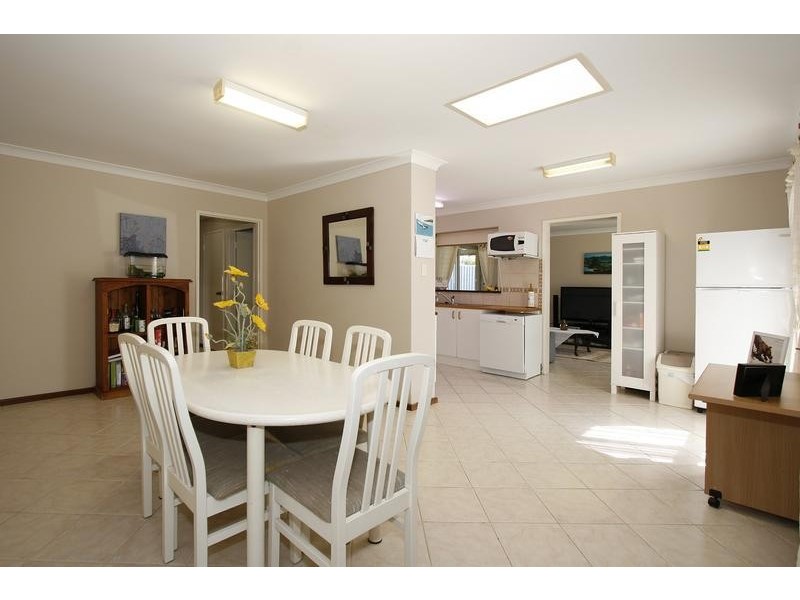 36 Dolphin Way, Beldon WA 6027
