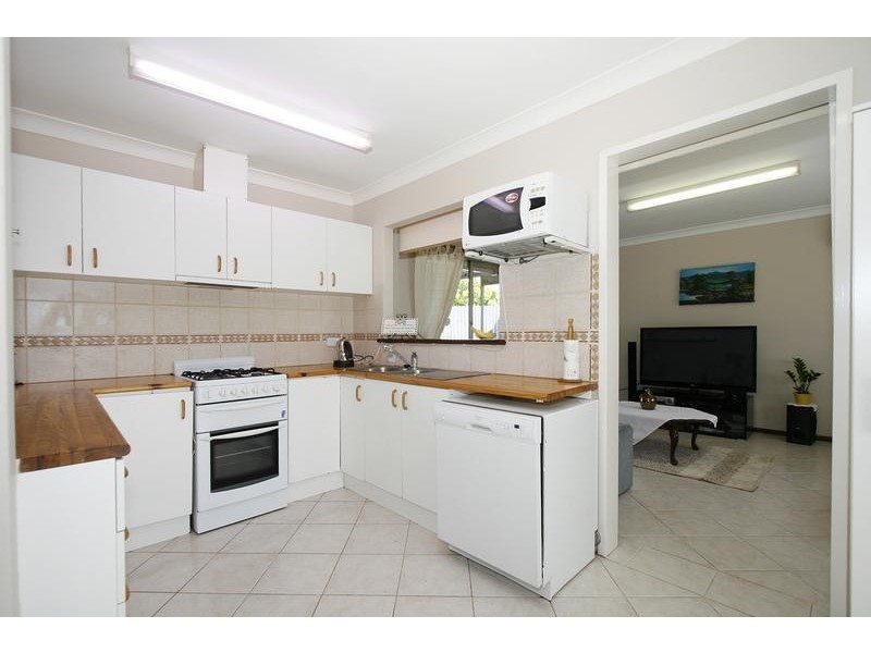 36 Dolphin Way, Beldon WA 6027