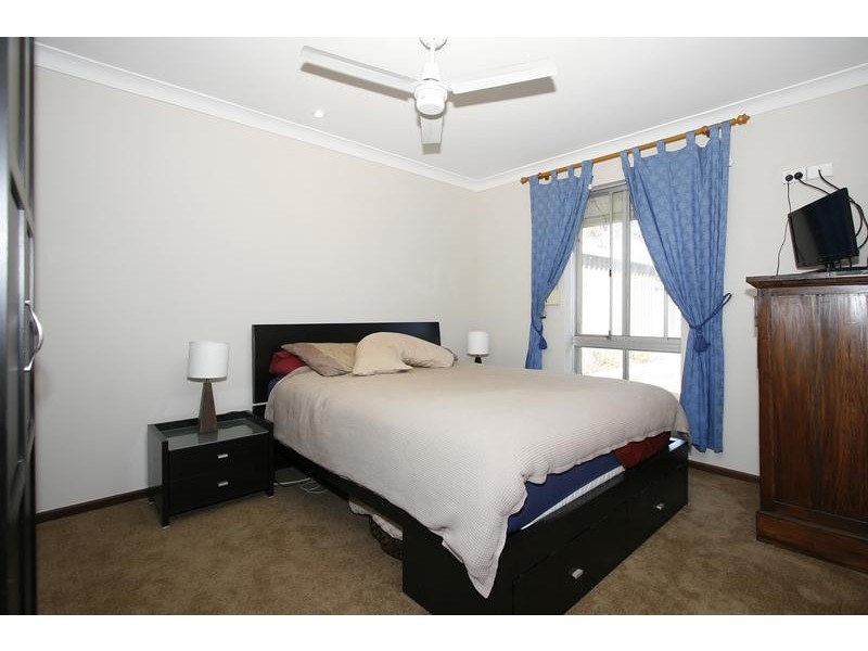 36 Dolphin Way, Beldon WA 6027