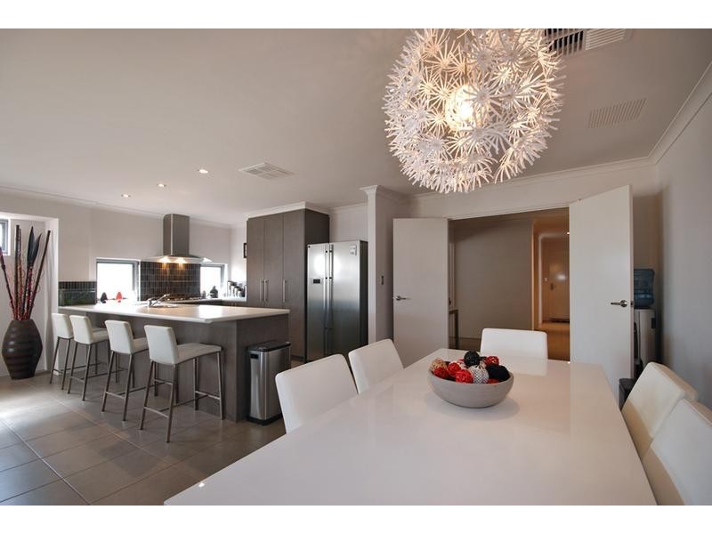 14 Chesstree Avenue, Alkimos WA 6038